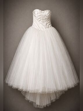Vera Wang Ball Gown Wedding Dress Strapless Taffeta Tulle NWT Sz 12 Soft White